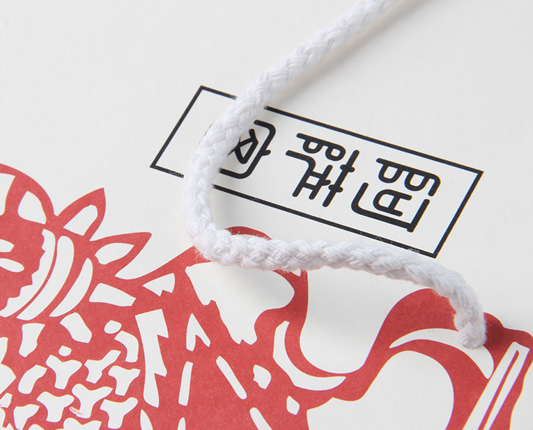 保健品的包裝袋工廠能不能解決金銀油墨脫落？別搞笑啦