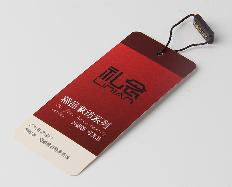 t恤吊牌廠的老師傅急急忙忙買來新的油墨，就是為了透明度